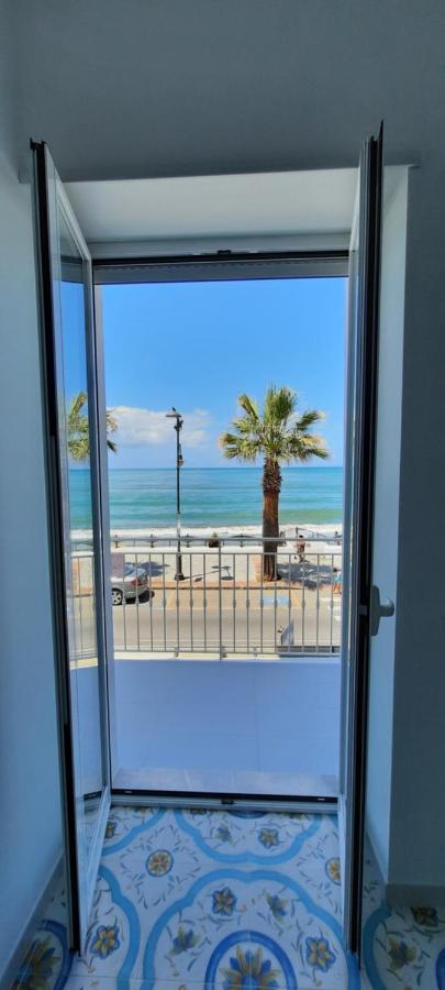 B & Beach Agropoli Bagian luar foto