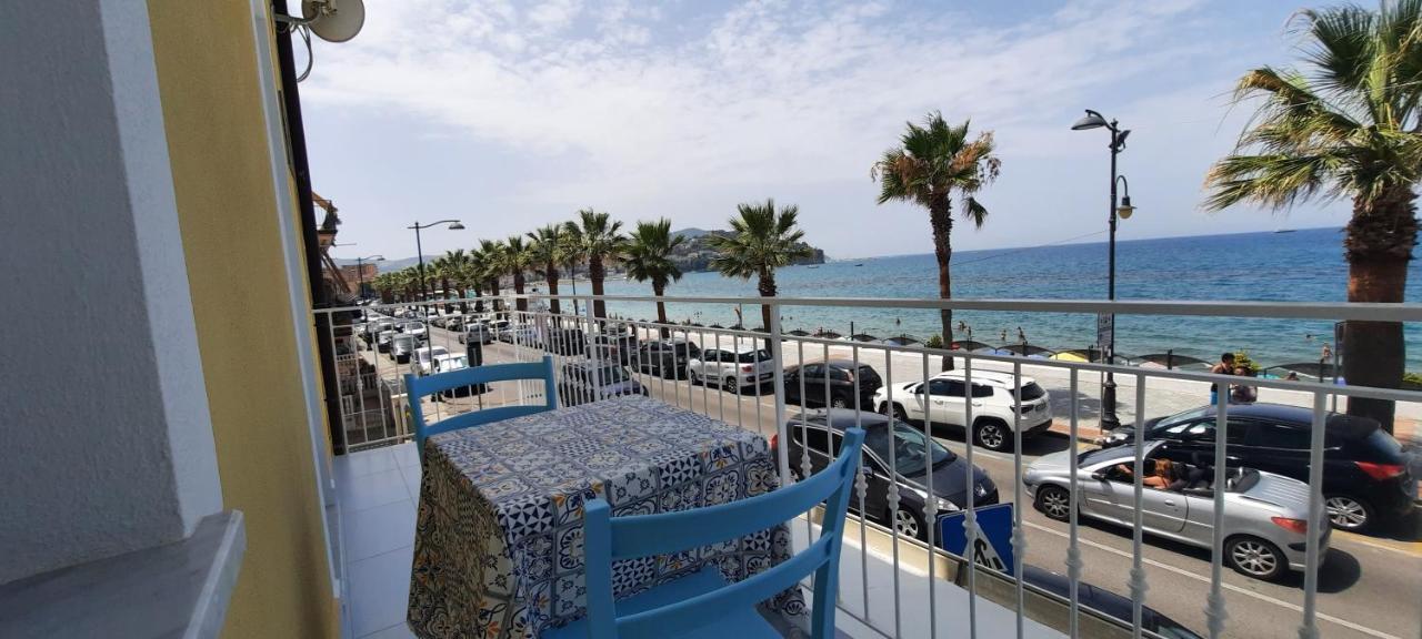 B & Beach Agropoli Bagian luar foto