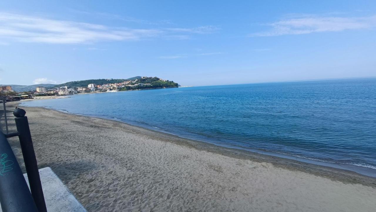 B & Beach Agropoli Bagian luar foto